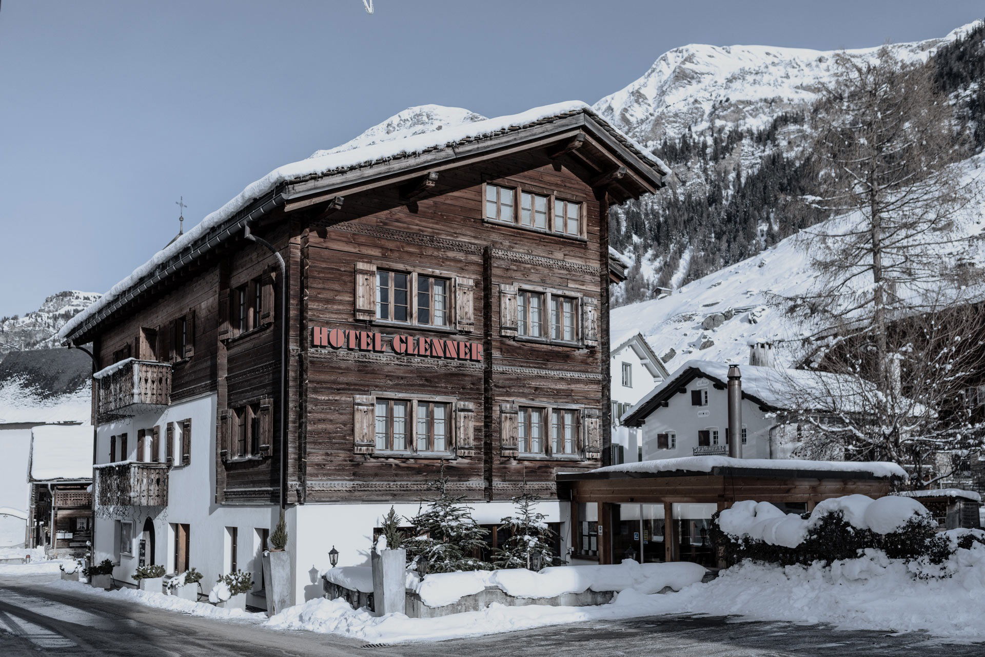 https://bergpunkt.b-cdn.net/hotel-7132-glenner-618a26b8de832033940726.jpg