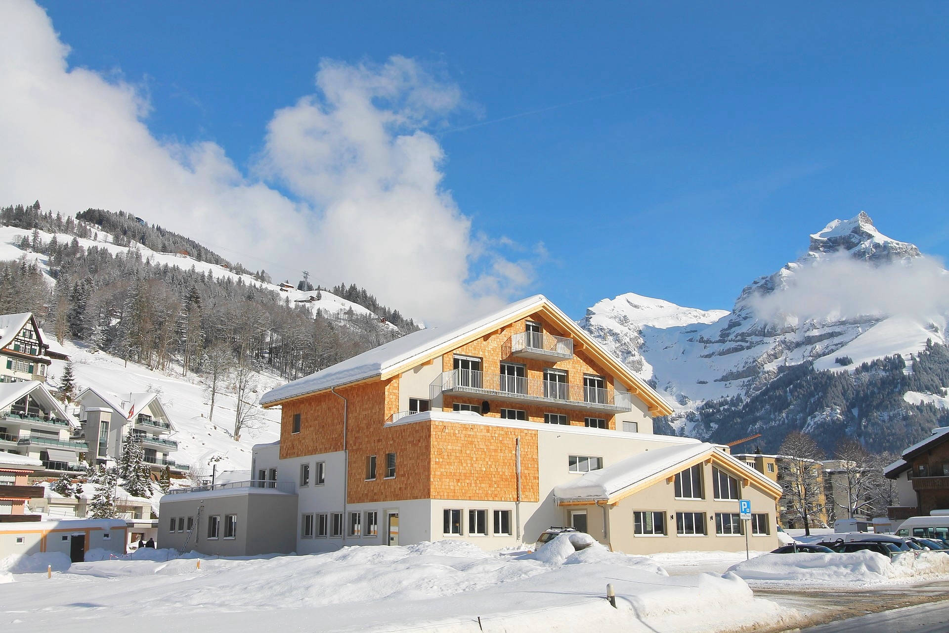 https://bergpunkt.b-cdn.net/hotel-espen-6188fff729f07561028979.jpg