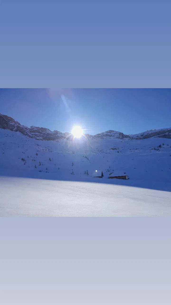 https://bergpunkt.b-cdn.net/img-20250112-210127-938-6786f2e8d0de7794736471.webp