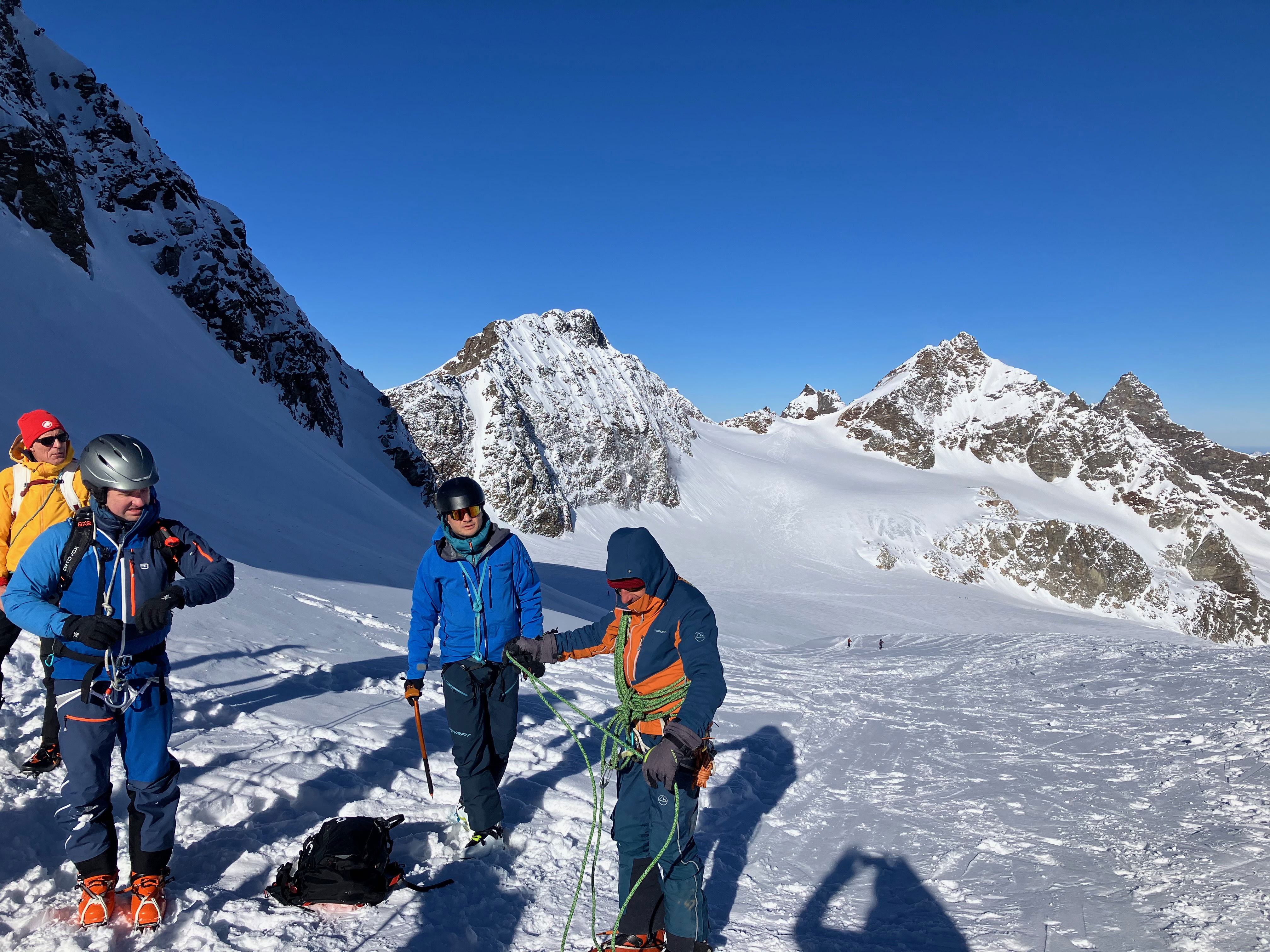 Buinscharte - im Hintergrund Silvrettahorn