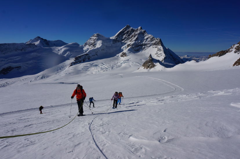 https://bergpunkt.b-cdn.net/imported_user_gallery/20151227-190701-z238.jpg