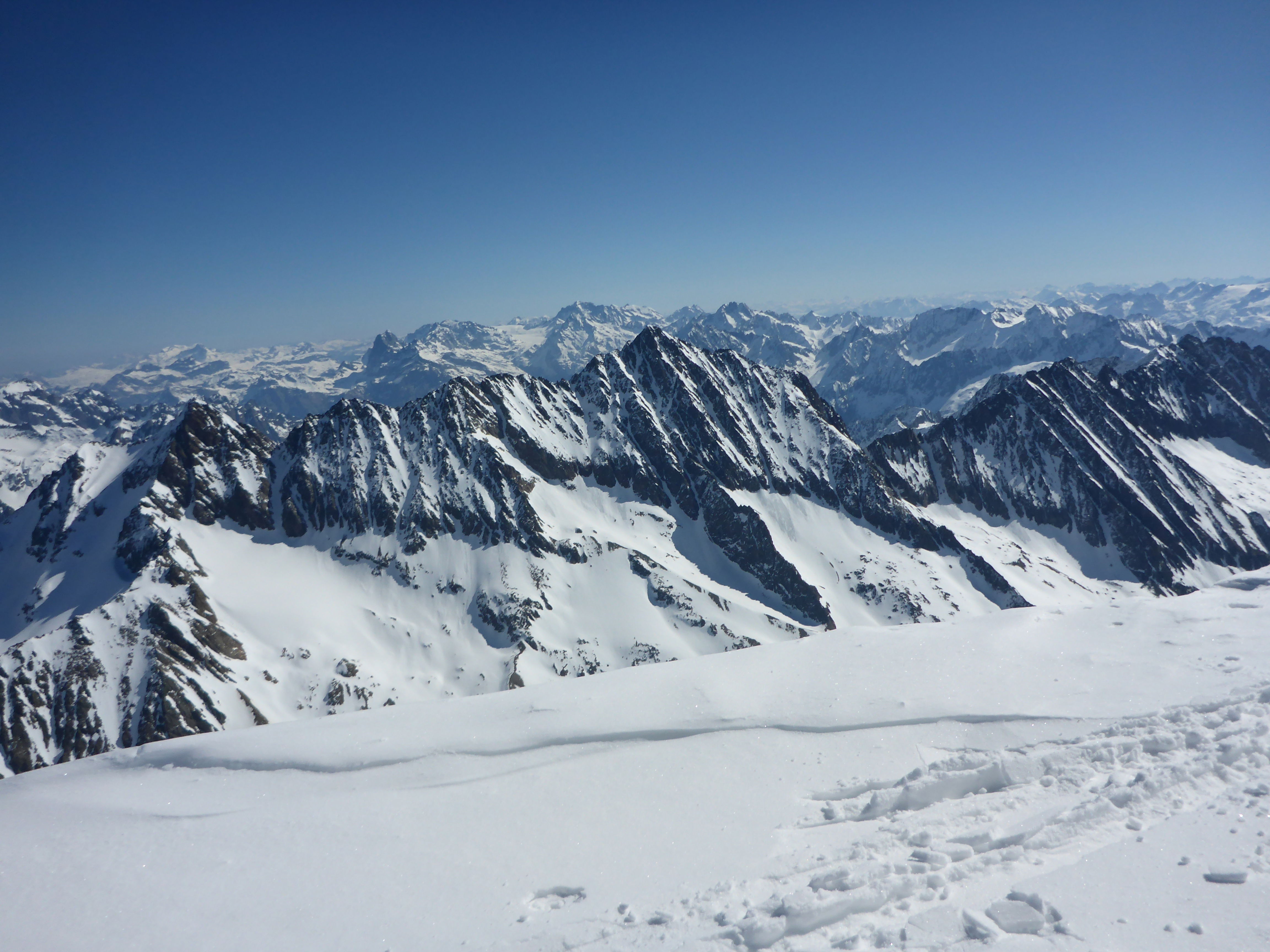 https://bergpunkt.b-cdn.net/imported_user_gallery/20170411-211640-z503.jpg