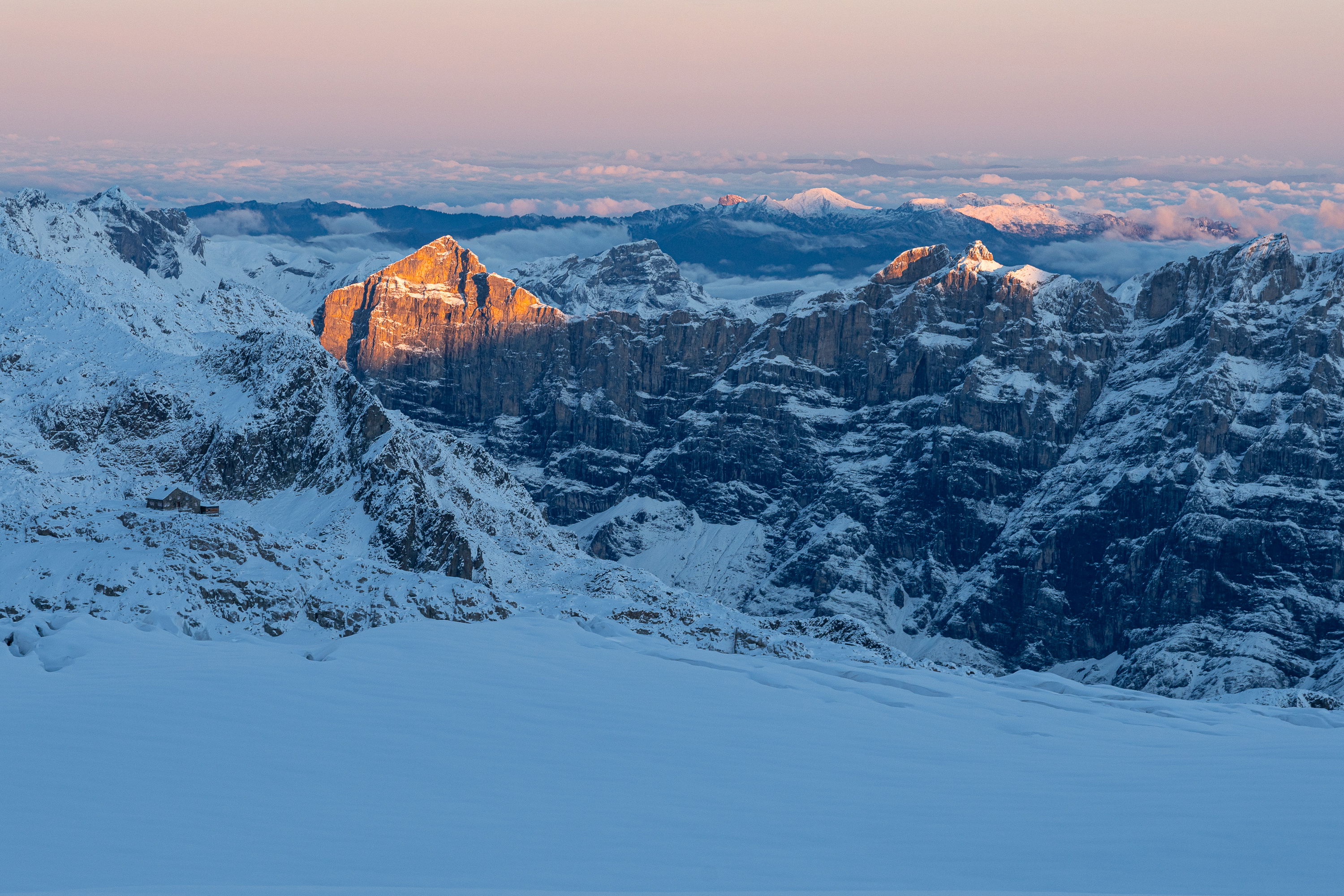 https://bergpunkt.b-cdn.net/sustenhorn-2024-40-67011db59eb7e829505479.jpg